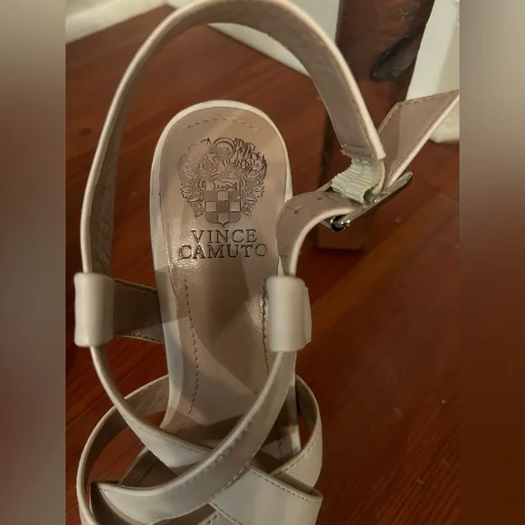 Vince Camuto Size 7.5 M Off White Open Toe Platform Leather Duval - Picture 4 of 11